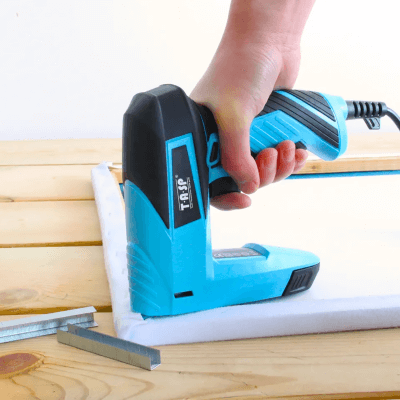 Фото: Электрический строительный нейлер-степлер TASP, 220В, скоба 8-14мм, гвоздь 15мм-3 Электрический строительный нейлер-степлер TASP, 220В, скоба 8-14мм, гвоздь 15мм-3